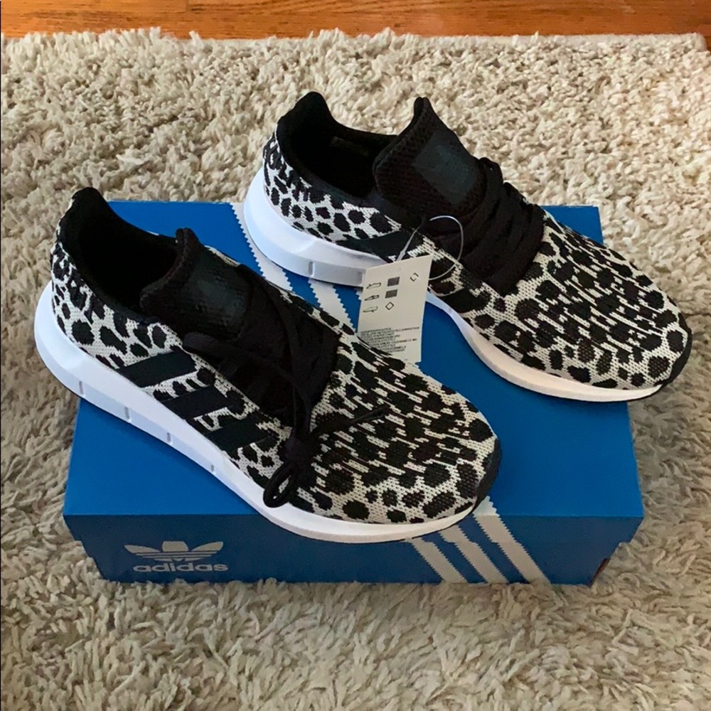 Adidas swift run leopard women’s sneakers
